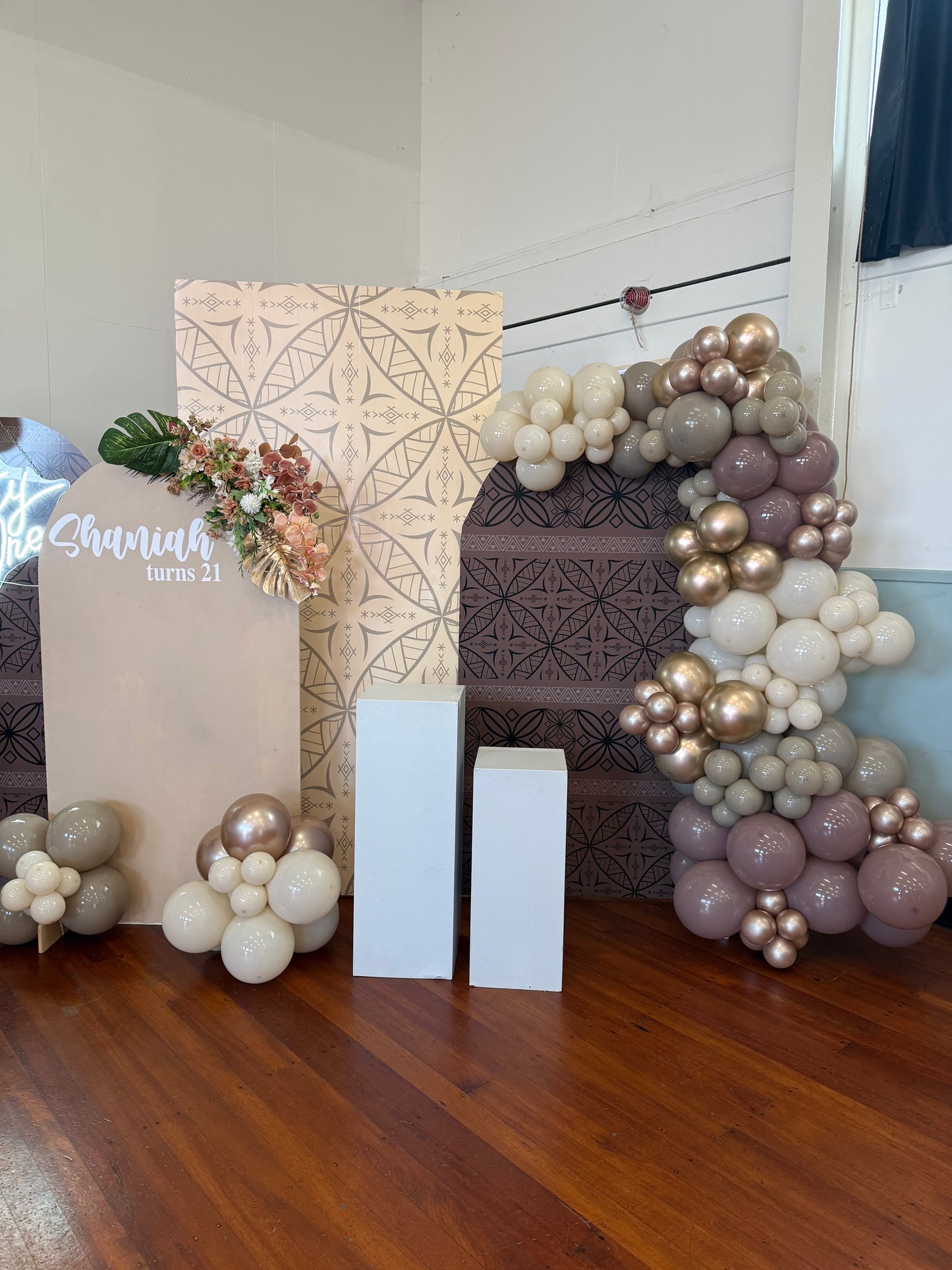 Poly Luxe - Blush & Brown